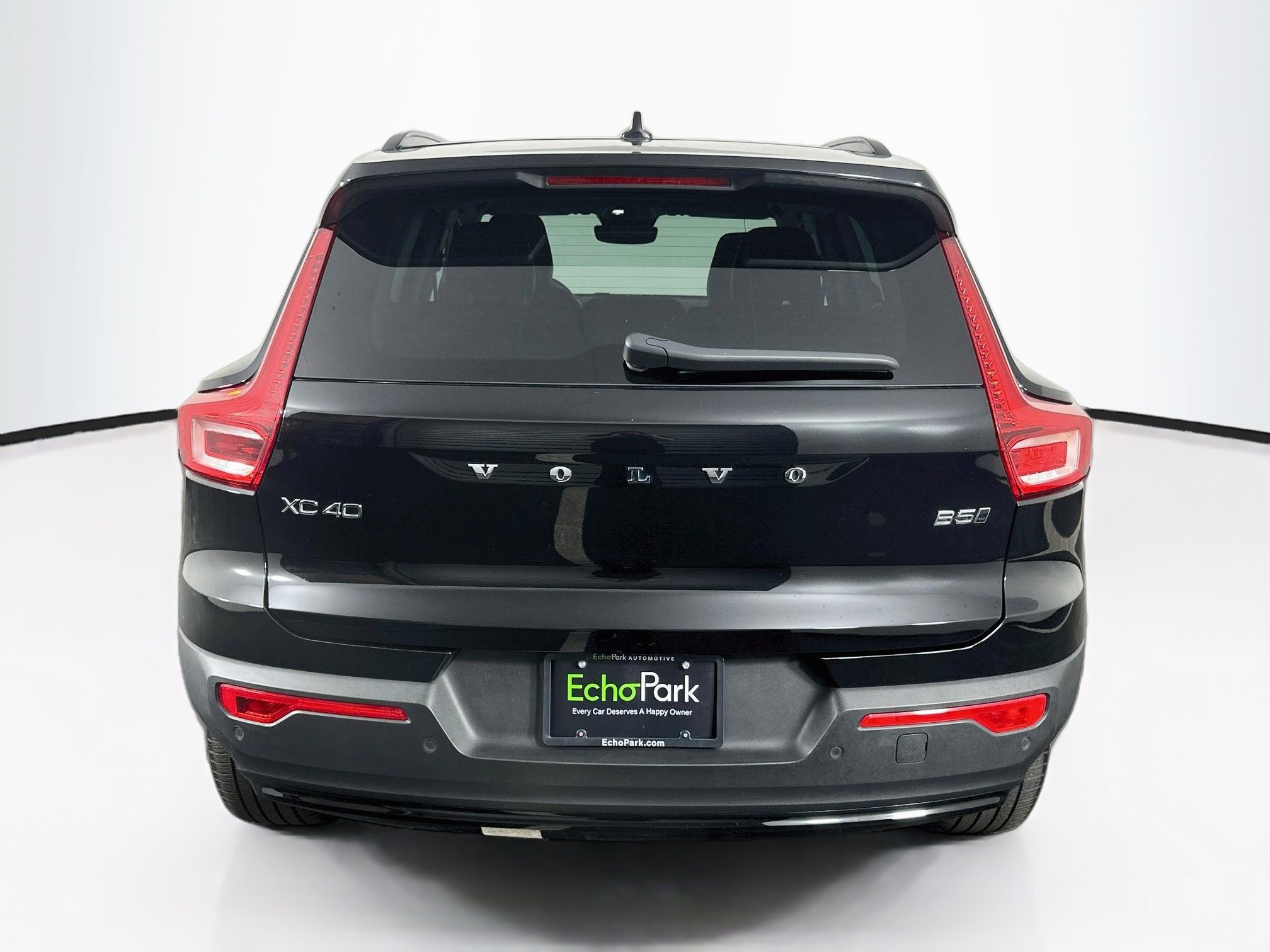 Used 2024 Volvo XC40 B5 Plus w/ Protection Package Premier AWD/4WD image 7
