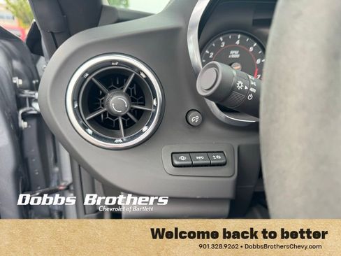 Used 2021 Chevrolet Camaro ZL1 RWD image 17