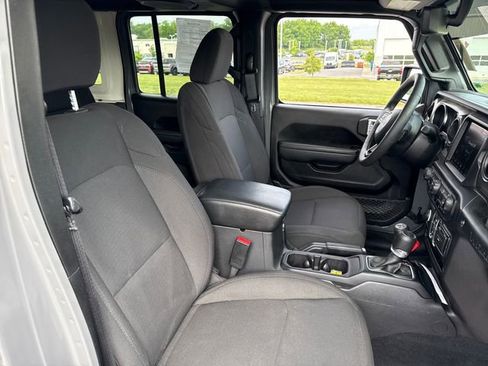 Used 2023 Jeep Wrangler Unlimited w/ Cold Weather Group AWD/4WD image 13