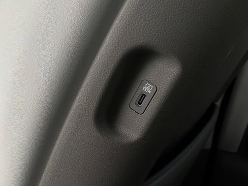 Used 2026 Hyundai Palisade SEL FWD image 19