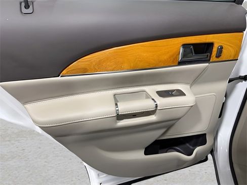 Used 2014 Lincoln MKX FWD w/ Equipment Group 101A image 27