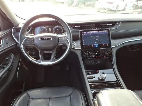 Used 2021 Jeep Grand Cherokee L Limited AWD/4WD image 13