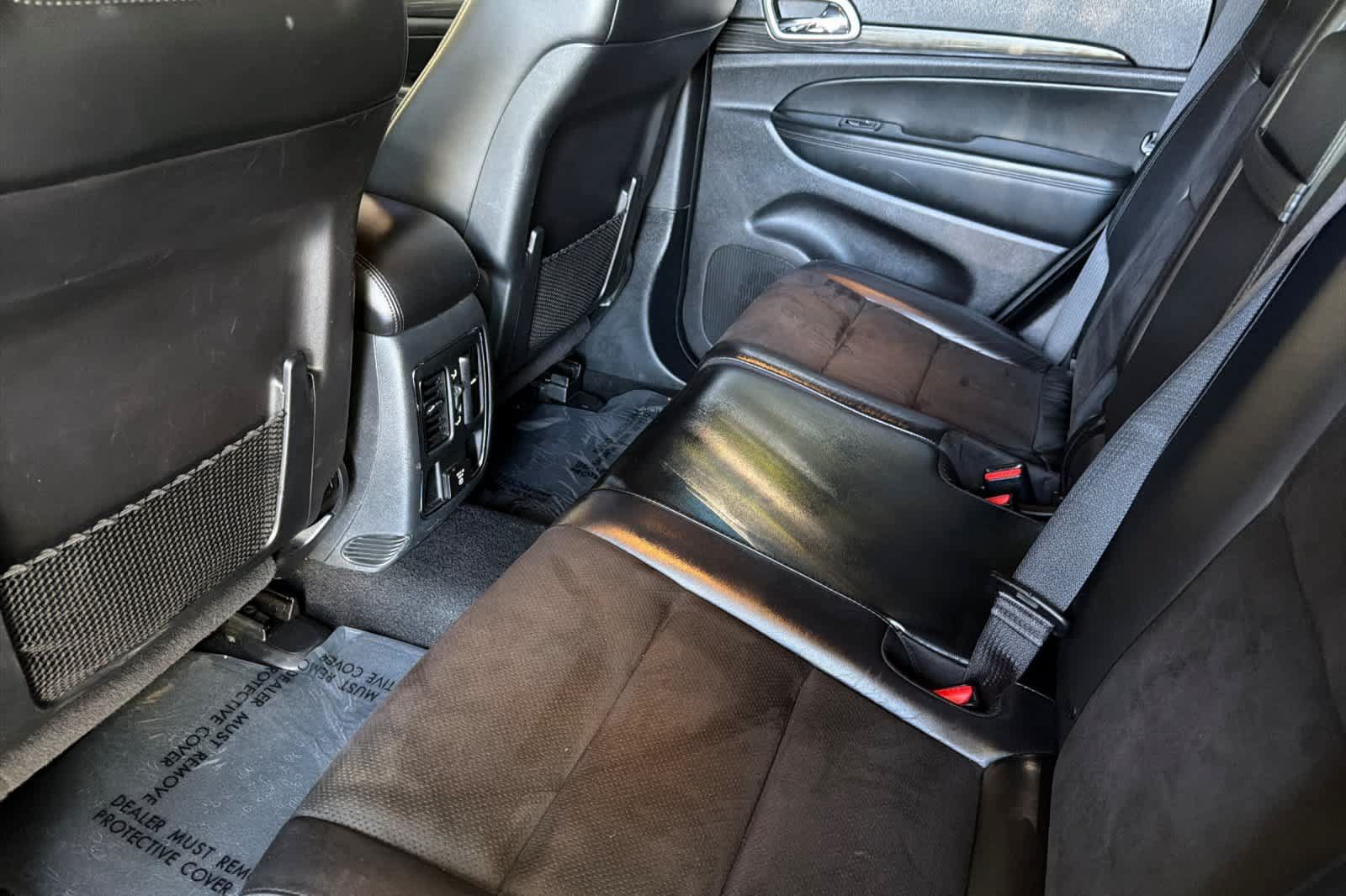 Used 2020 Jeep Grand Cherokee Altitude AWD/4WD image 4