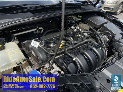 Used 2015 Ford Focus SE FWD image 22