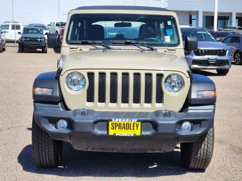 Used 2022 Jeep Wrangler Unlimited Sport AWD/4WD image 6