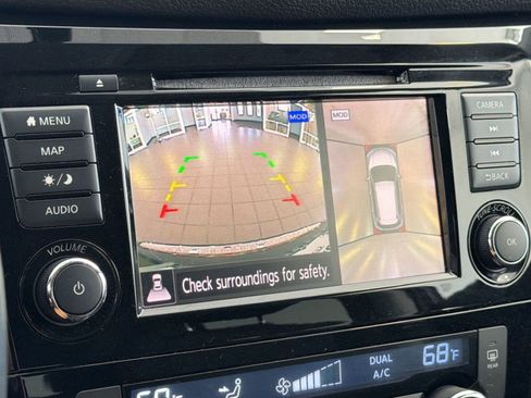 Used 2018 Nissan Rogue SV w/ Premium Package AWD/4WD image 25