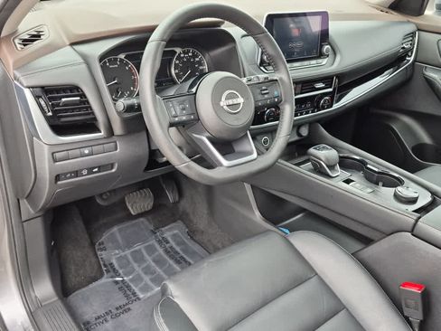 Used 2023 Nissan Rogue SL AWD/4WD image 11