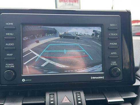 Used 2022 Toyota RAV4 XLE Premium w/ Carpet Mat Package (TMS) image 27