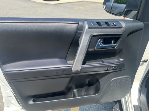 Used 2023 Toyota 4Runner Limited image 17