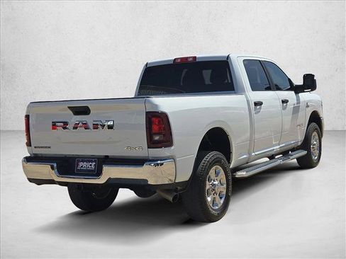 Used 2025 RAM 2500 Big Horn AWD/4WD image 5