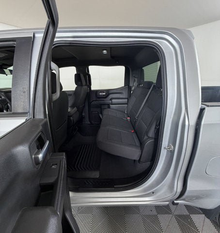 Used 2022 Chevrolet Silverado 1500 Custom w/ LPO, Dark Essentials Package RWD image 7