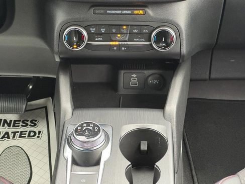 Used 2025 Ford Escape ST-Line image 14