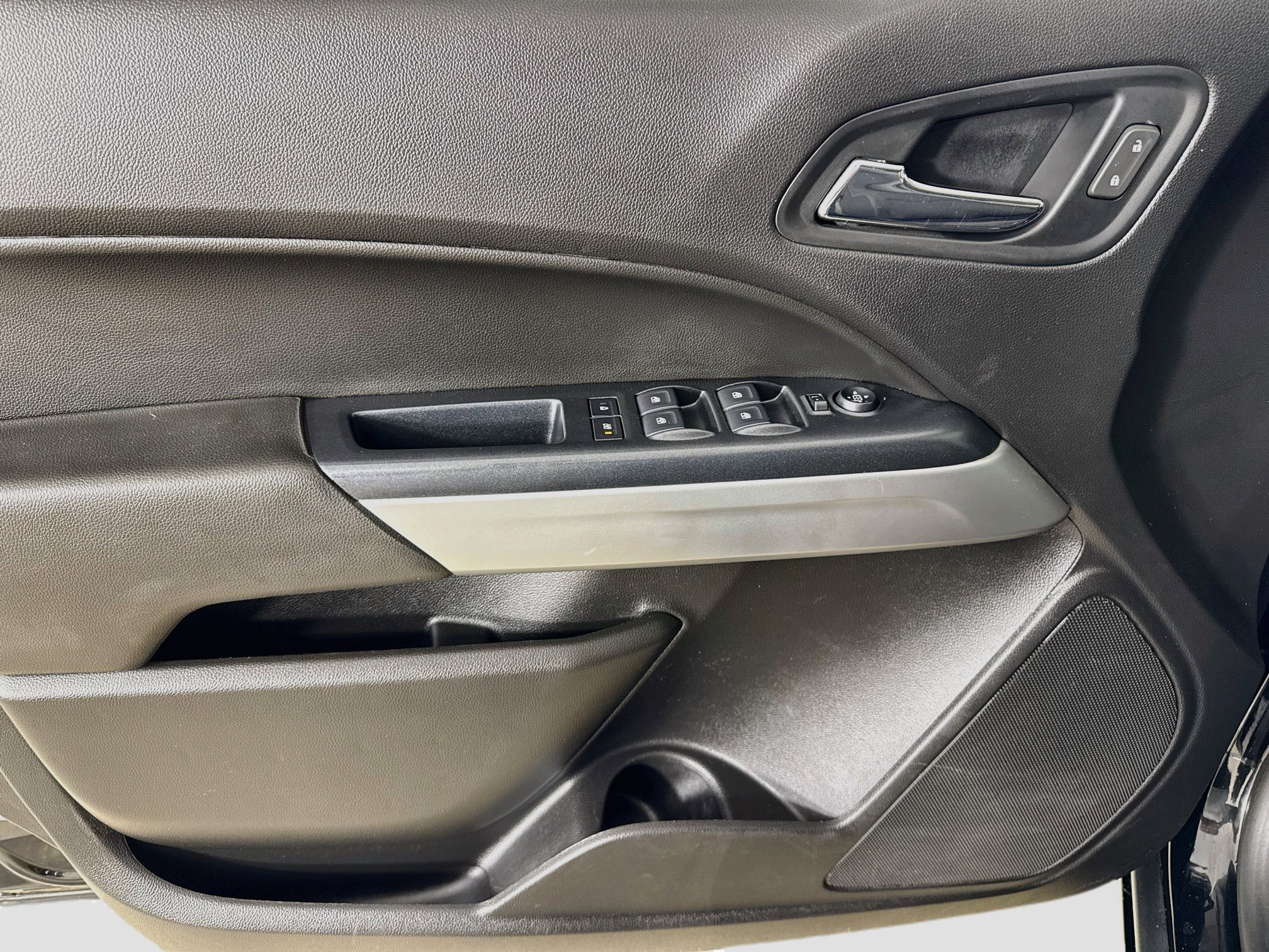 Used 2021 Chevrolet Colorado LT w/ Chrome Appearance Package RWD image 19