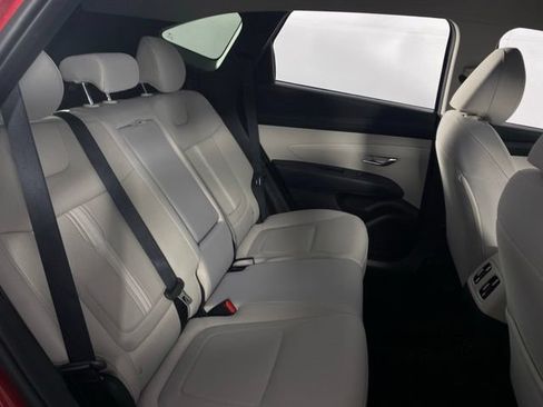Used 2025 Hyundai Tucson SEL FWD image 17