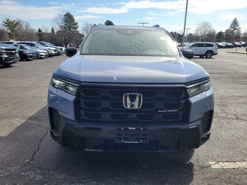 New 2026 Honda Pilot Black Edition image 11