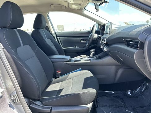 Used 2024 Nissan Sentra SV FWD image 25