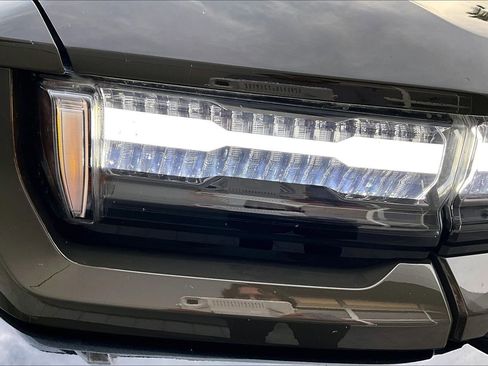 Used 2025 GMC Hummer EV 3X AWD/4WD image 28