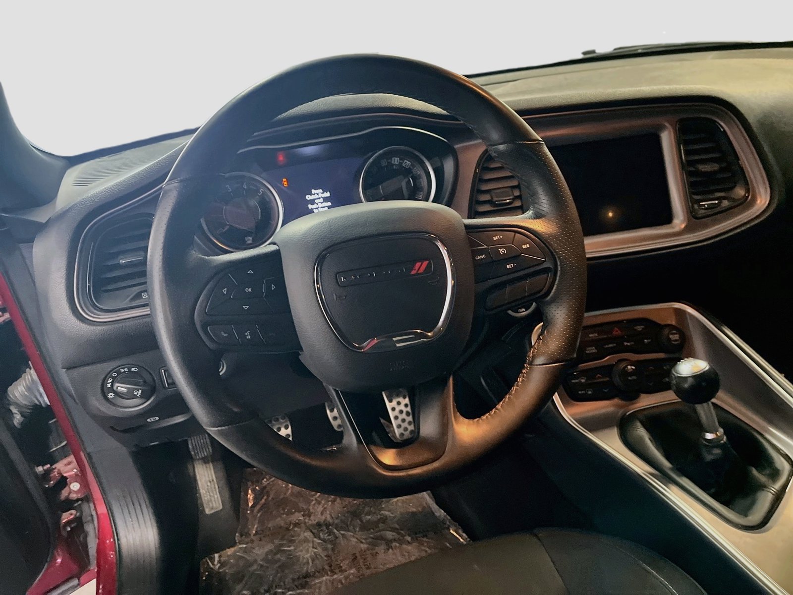 Used 2022 Dodge Challenger R/T Scat Pack RWD image 11