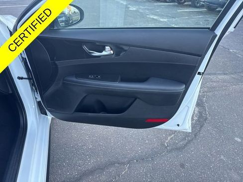 Used 2023 Kia Forte GT-Line w/ GT-Line Premium Package FWD image 28