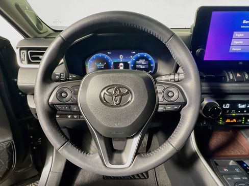 Used 2023 Toyota RAV4 Limited w/ Limited Grade Weather Package AWD/4WD image 17