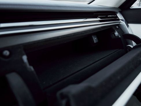 Used 2024 Land Rover Range Rover Long Wheelbase SE image 79