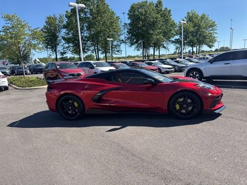Used 2022 Chevrolet Corvette Stingray Premium Conv w/ Z51 Performance Package RWD image 8