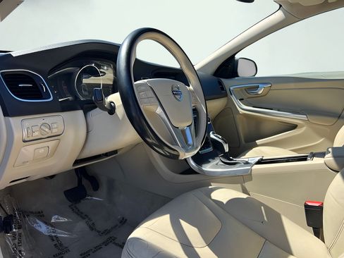 Used 2016 Volvo S60 T5 Premier FWD image 28