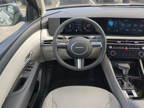 New 2026 Hyundai Tucson SEL image 19