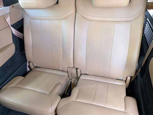 Used 2023 Land Rover Range Rover Long Wheelbase SE image 16