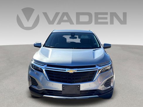 Used 2024 Chevrolet Equinox LT image 2