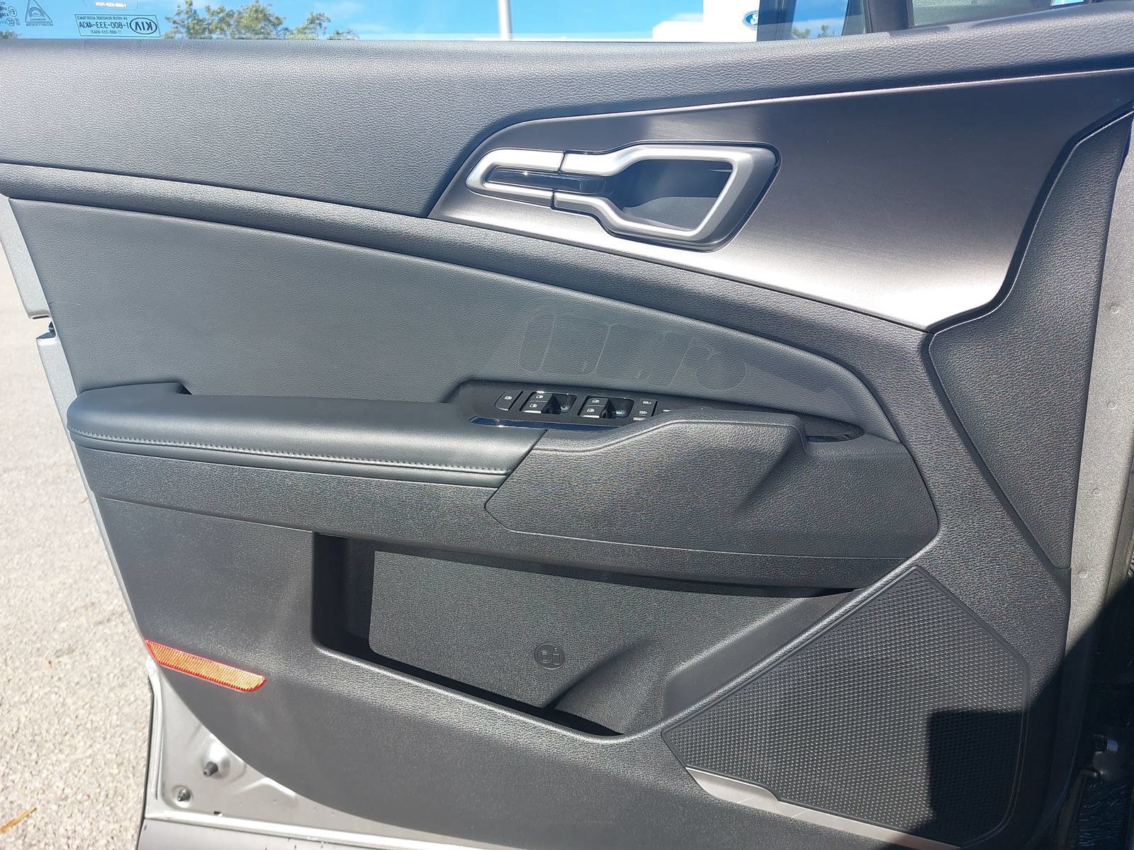 Used 2024 Kia Sportage EX FWD image 26