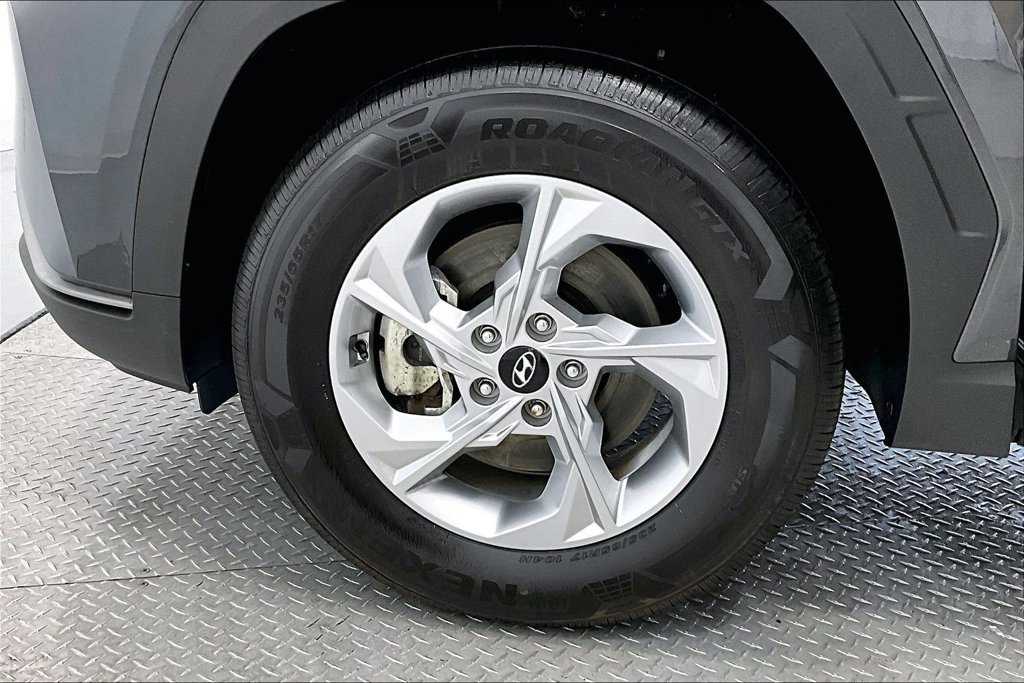 Used 2024 Hyundai Tucson SE AWD/4WD image 8