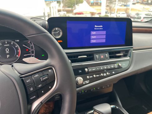 Used 2025 Lexus ES 350 image 20