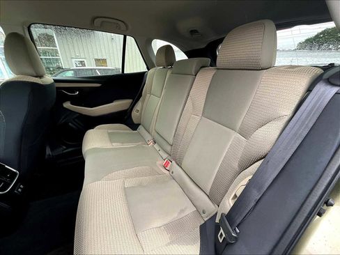 Used 2022 Subaru Outback Premium image 15