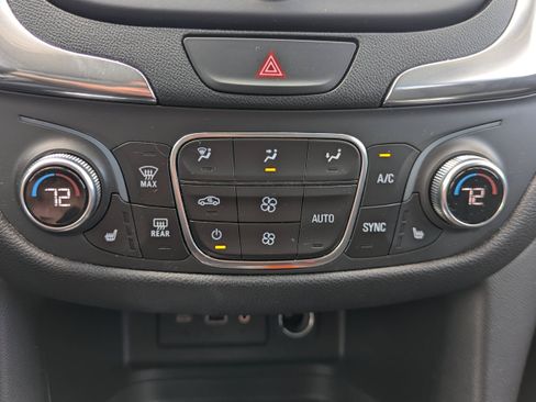 Used 2020 Chevrolet Equinox LT AWD/4WD image 18