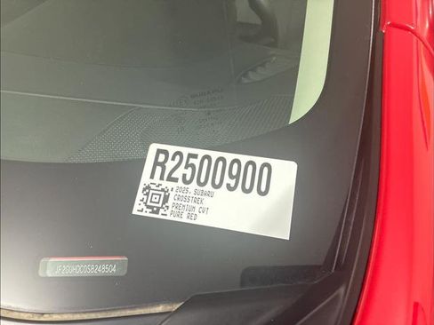 Certified 2025 Subaru Crosstrek 2.0i Premium image 5