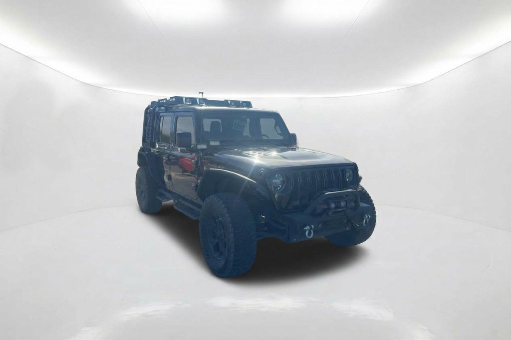 Used 2022 Jeep Wrangler Unlimited Rubicon AWD/4WD image 3