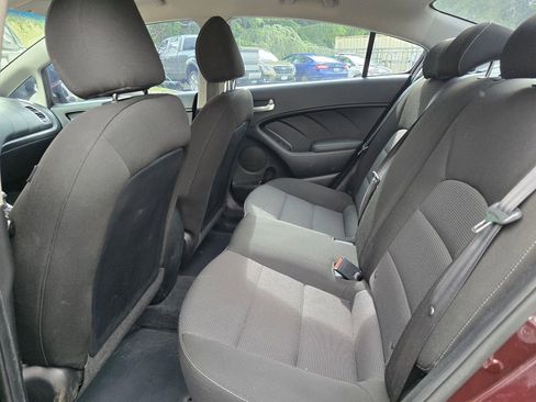 Used 2017 Kia Forte LX image 11