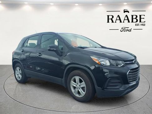 Used 2020 Chevrolet Trax LS FWD image 8