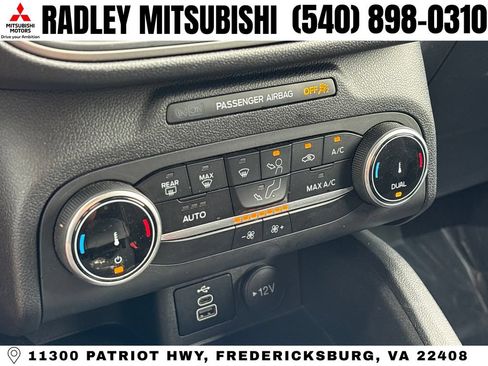 Used 2025 Ford Escape Active AWD/4WD image 10