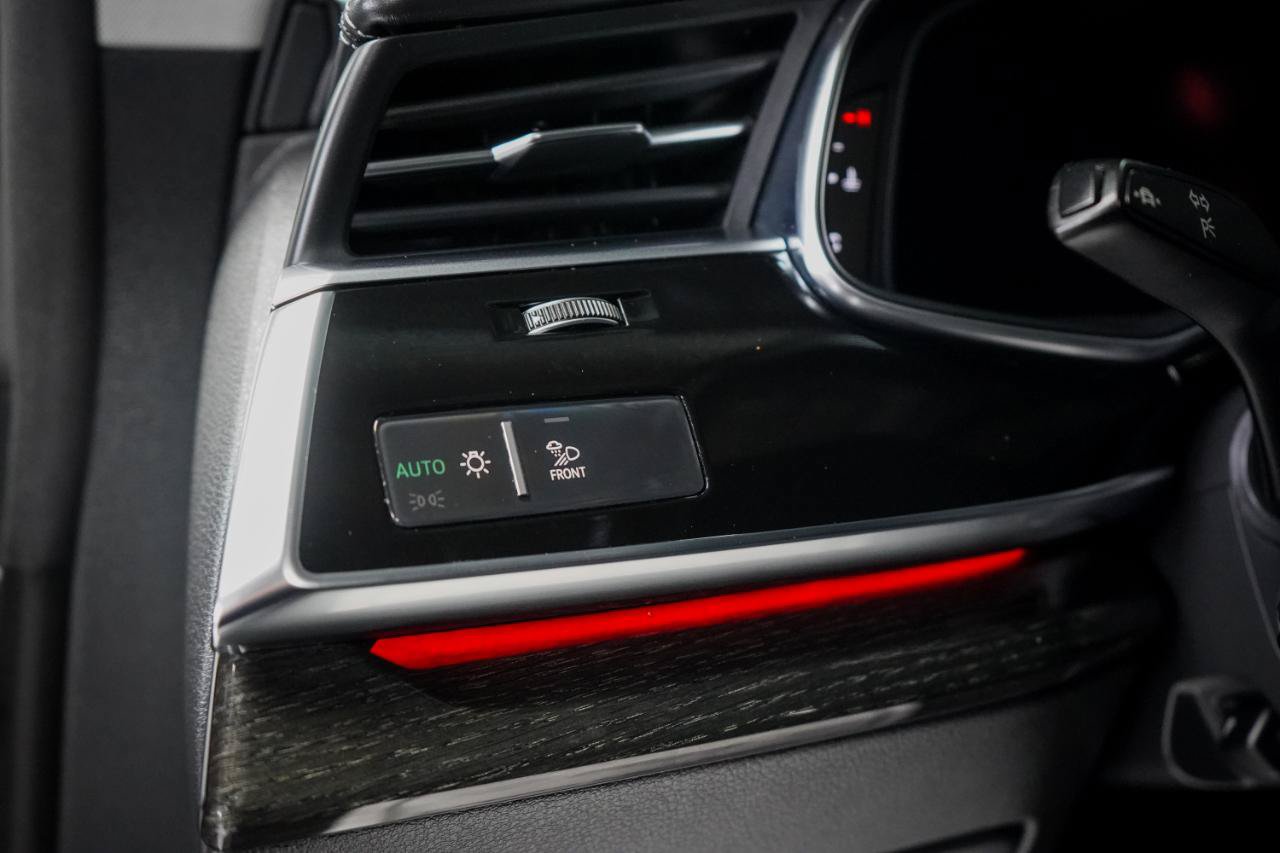 Used 2019 Audi Q8 Prestige AWD/4WD image 18