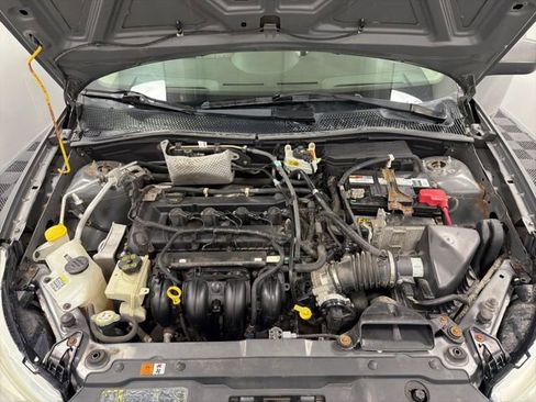 Used 2011 Ford Focus SE w/ 201A Rapid Spec Order Code image 11