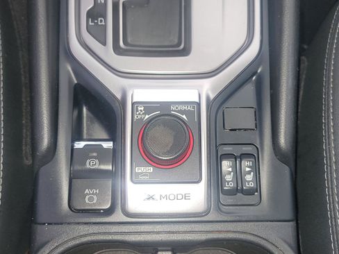 Used 2020 Subaru Forester Premium AWD/4WD image 25