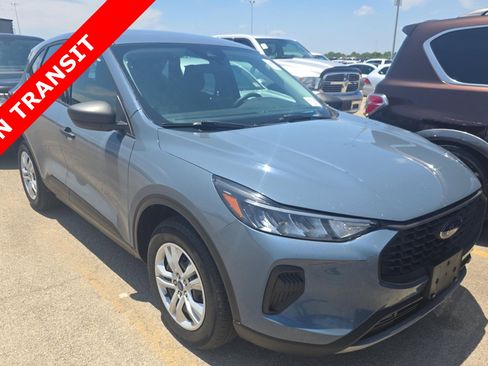 Used 2023 Ford Escape AWD image 5