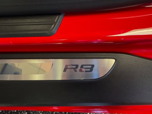 Used 2010 Audi R8 V10 image 35