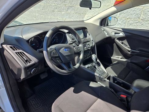 Used 2017 Ford Focus SEL FWD image 13