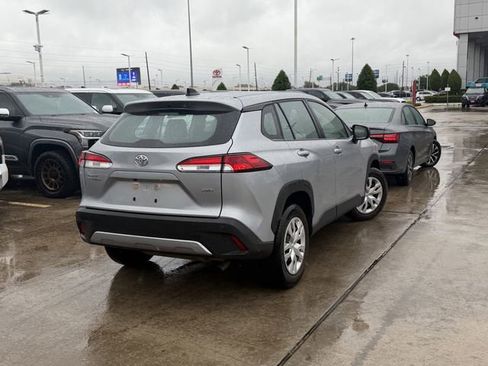 Used 2024 Toyota Corolla Cross L AWD/4WD image 5