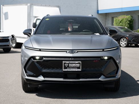 New 2026 Chevrolet Equinox EV RS image 2