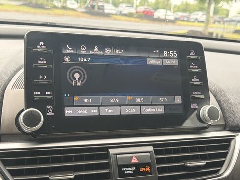 Certified 2018 Honda Accord Touring image 13