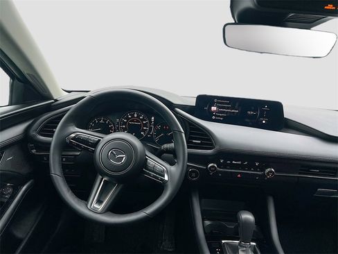 Used 2025 MAZDA MAZDA3 2.5 Turbo Sedan w/Premium Plus image 26